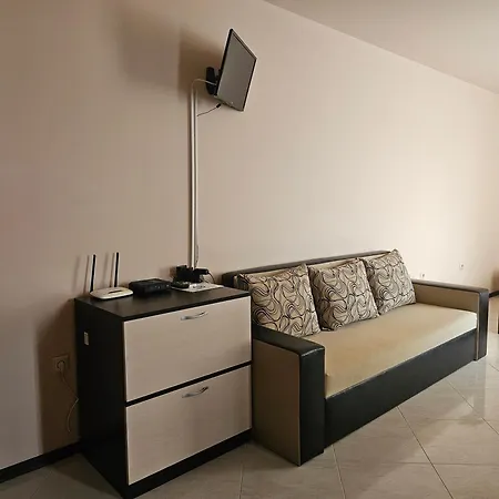 Olympia Complex 아파트호텔 라브다