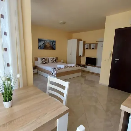 Apartahotel Olympia Complex 2*