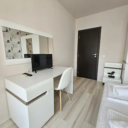 Olympia Complex רבדה