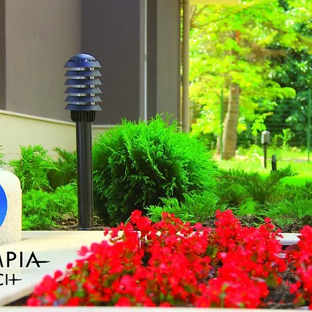 Olympia Complex מלון דירות 2*