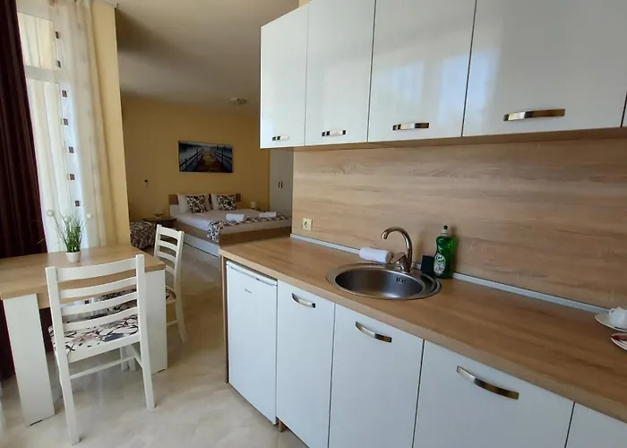 Апартхотел Olympia Complex Равда