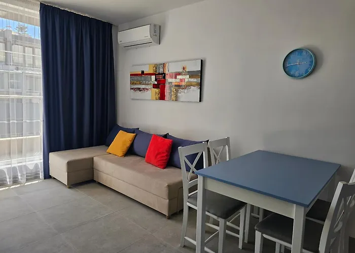 Апартхотел Olympia Complex 2*