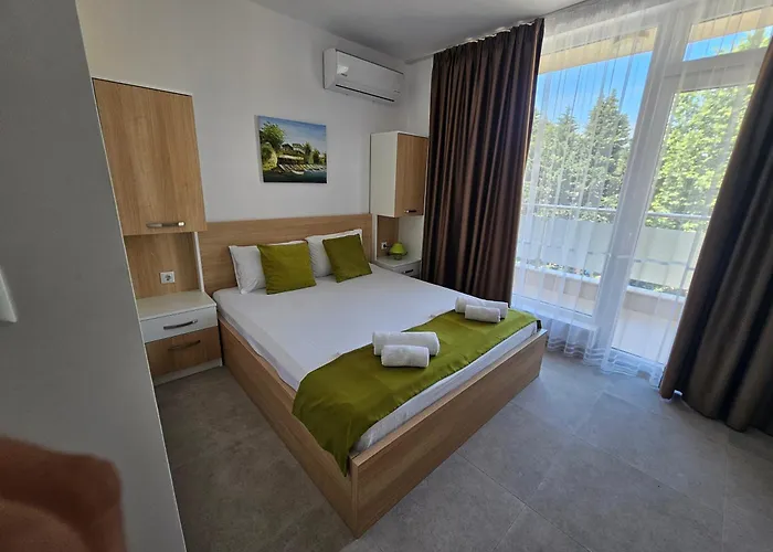 Olympia Complex 2* Равда