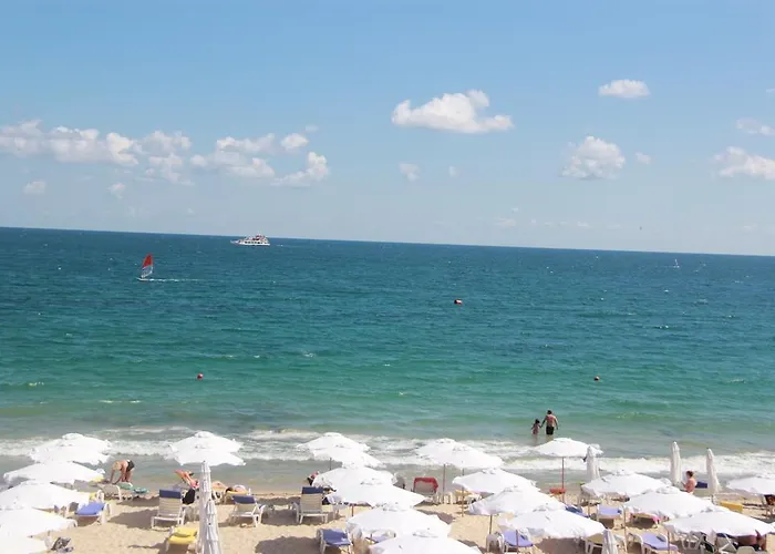 Olympia Complex Апартхотел 2*